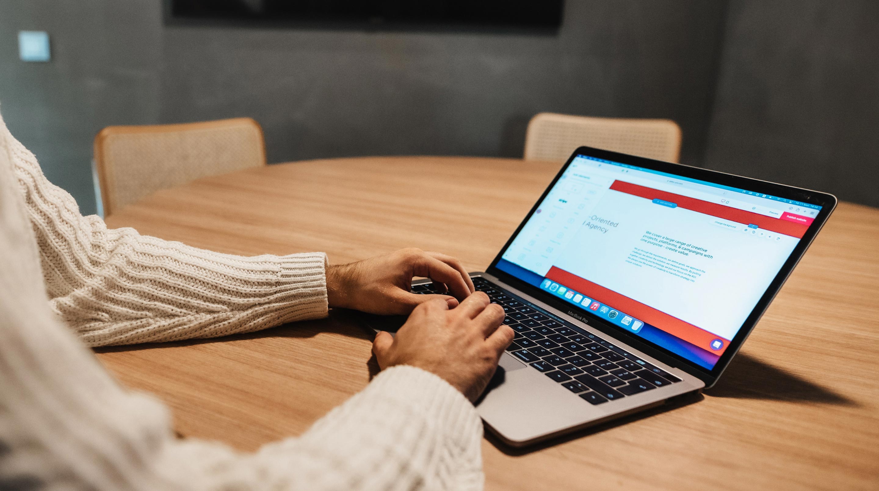 Delivering Memorable Customer Experiences with Adobe Experience Cloud