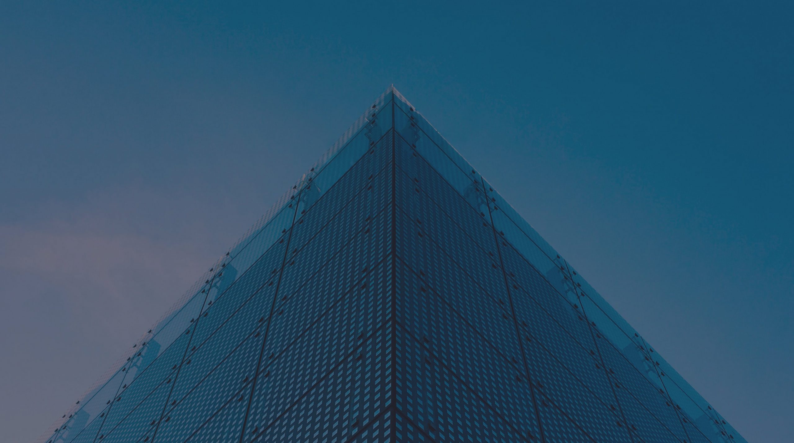 Strangling the Monolith to Accelerate your Software Modernization