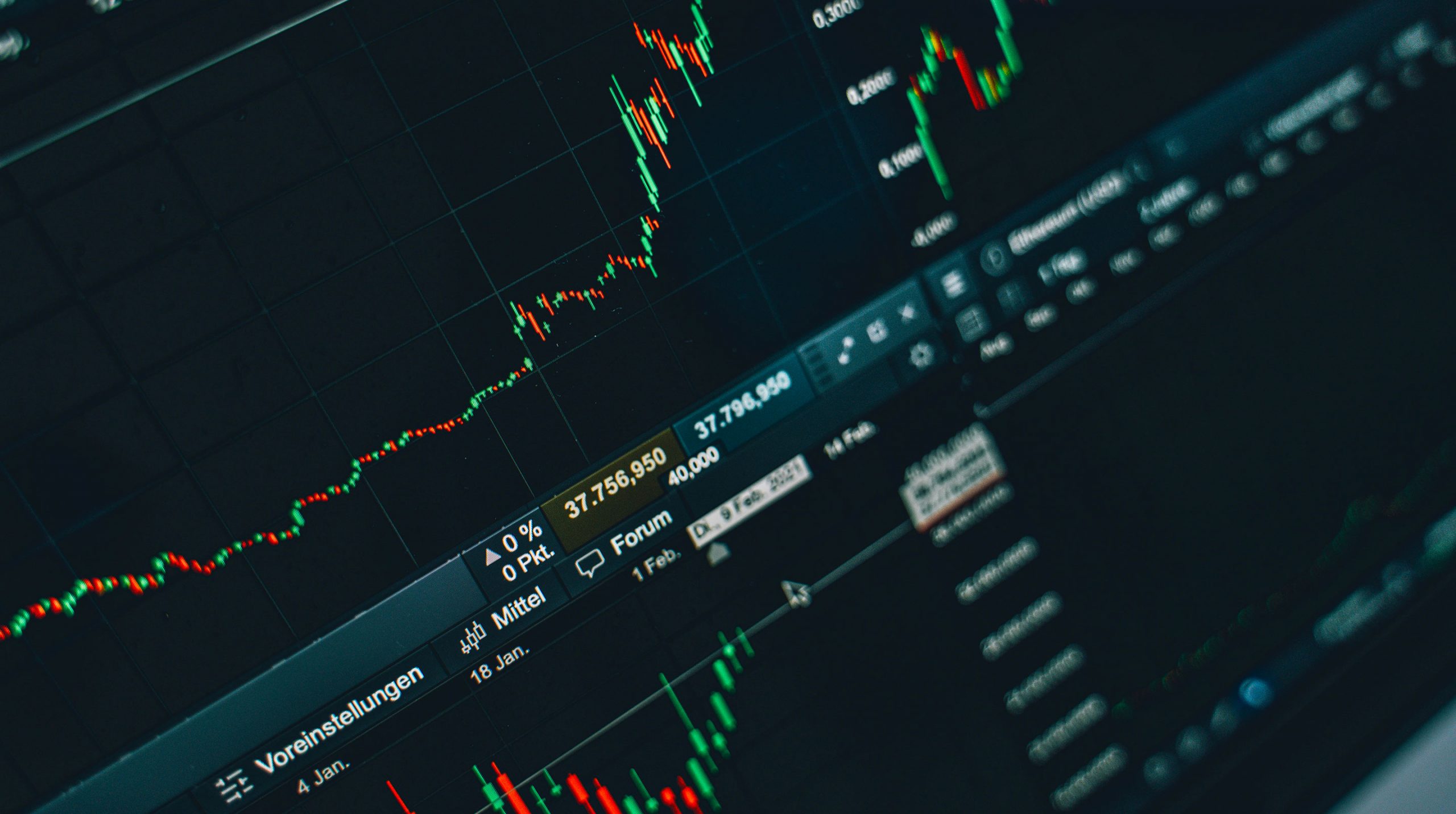 Persistent develops a dynamic system to detect illegal insider trading for a financial compliance company